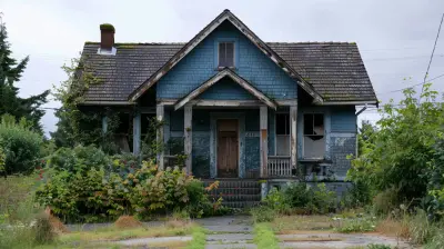 Should You Live in a Fixer Upper During Renovation?