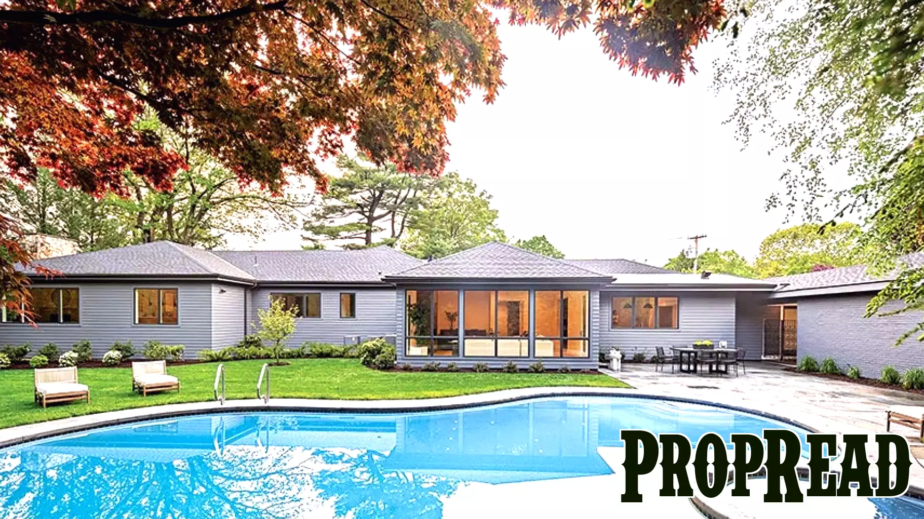 Real Estate Showdown: A Modernist Marvel vs. an Urban Icon