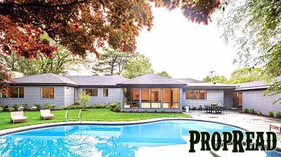 Real Estate Showdown: A Modernist Marvel vs. an Urban Icon